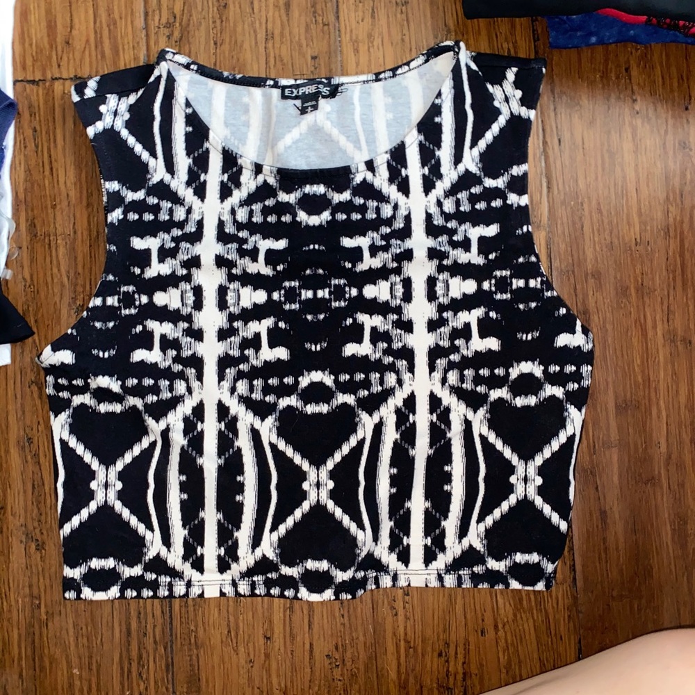 Black and White Symmetric Pattern Top